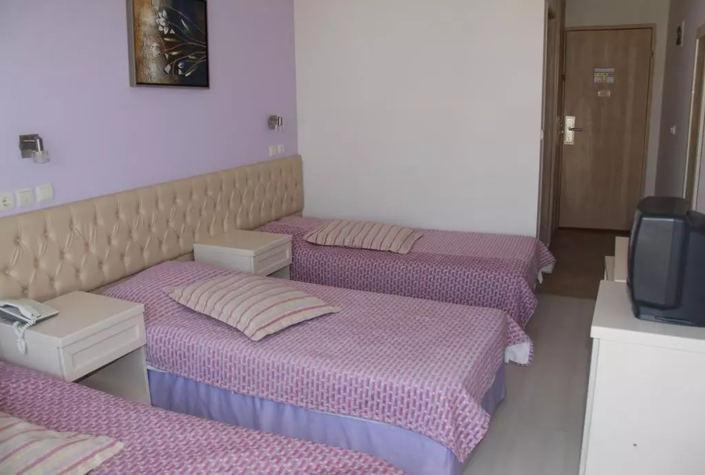 hotel esat kusadasi_shabavizparvaz_05.jpg